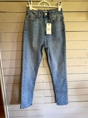 Forever 21 Light Blue High-Rise Skinny Jeans